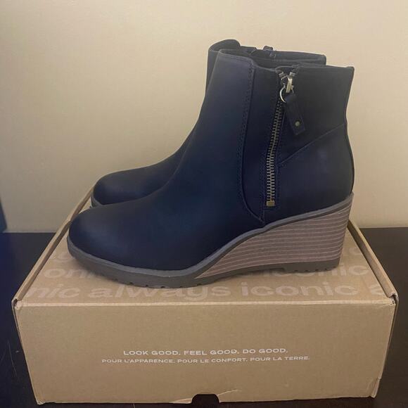Dr. Scholl's Shoes - Dr. Scholl's Shoes Women's Chloe Ankle Wedge Bootie Boot
